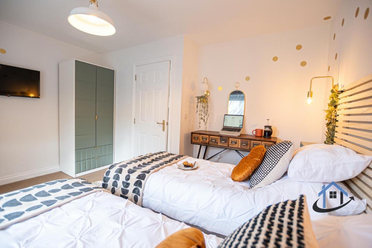 Ironside House, Thrapston King Or Twin Beds, Free Parking, Workspace, Corporates, Sleeps 8 Екстериор снимка