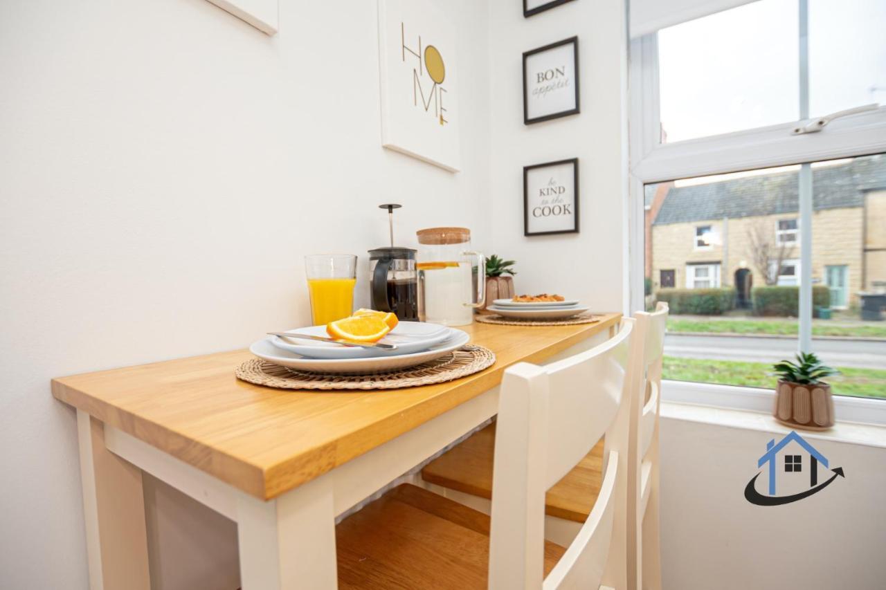 Ironside House, Thrapston King Or Twin Beds, Free Parking, Workspace, Corporates, Sleeps 8 Екстериор снимка